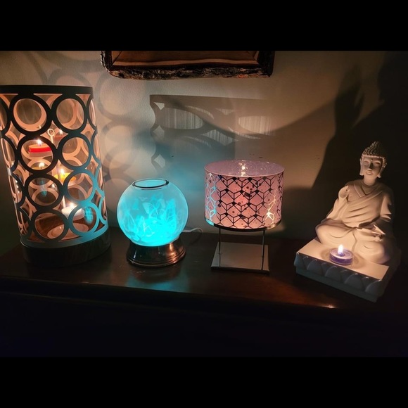 PARTYLITE RESIN BUDDHA  TEALIGHT HOLDER - Picture 2 of 3
